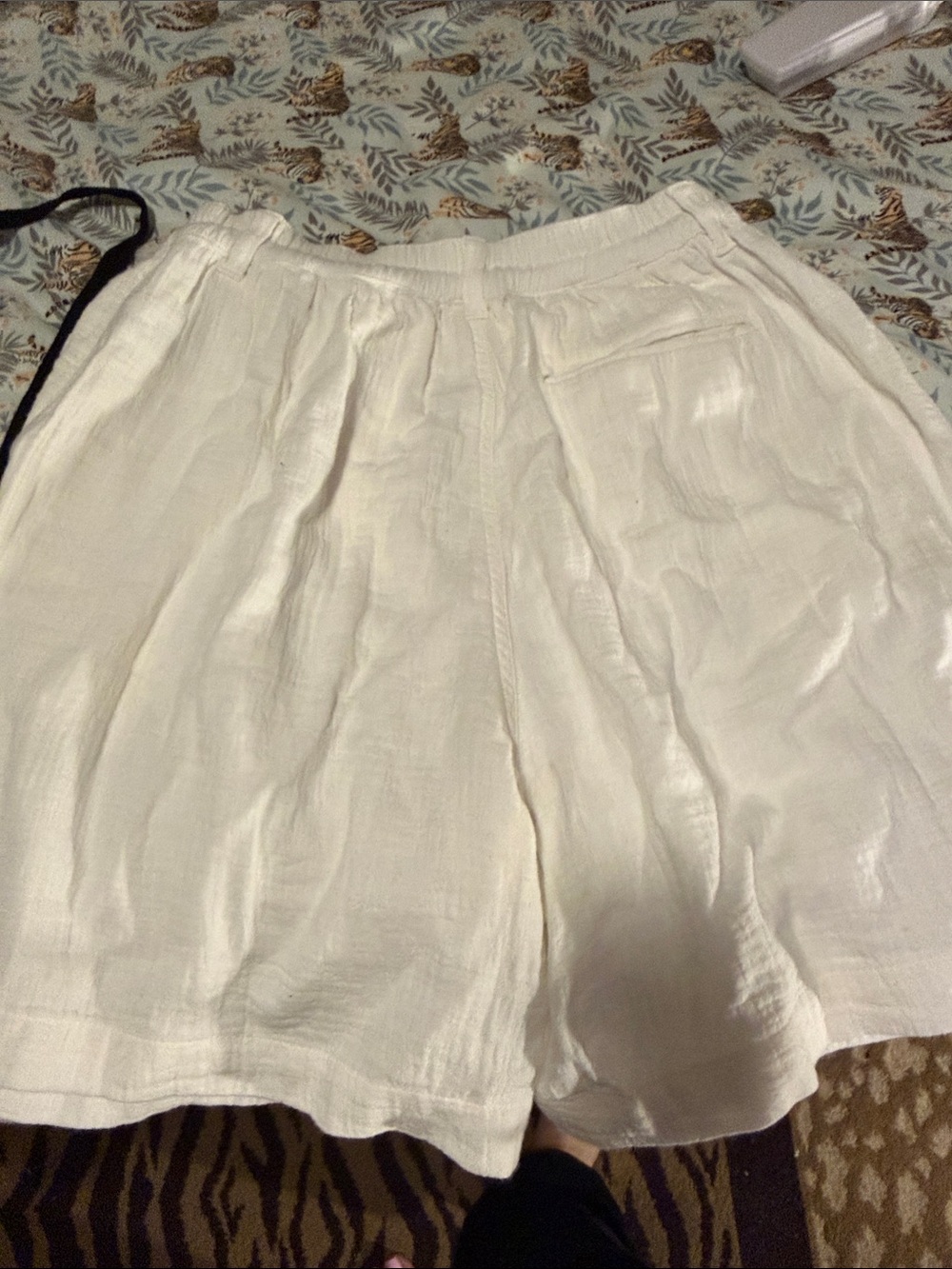 Lightweight Aerie White Cotton Shorts - XS - Picture 3 of 4